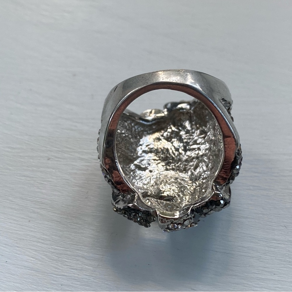 Black & White Rhinestone Ring - Picture 9 of 14